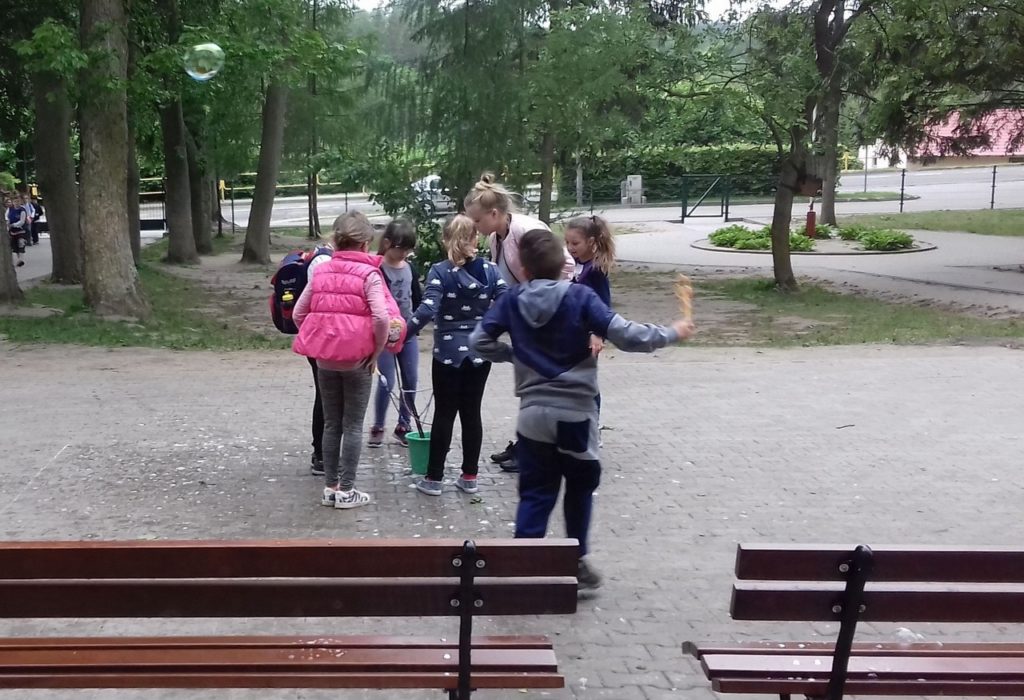 Dziń Dziecka SP Dąbrówno_RenCraft 3