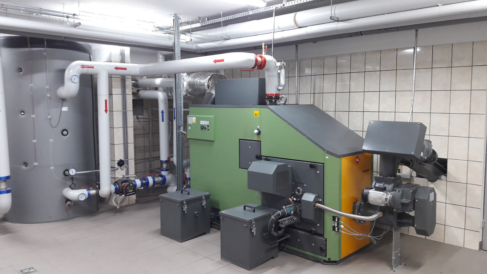 Kotłownia na pellet HDG Compact 200 kW w Zespole Szkolno-Przedszkolnym w Olszance